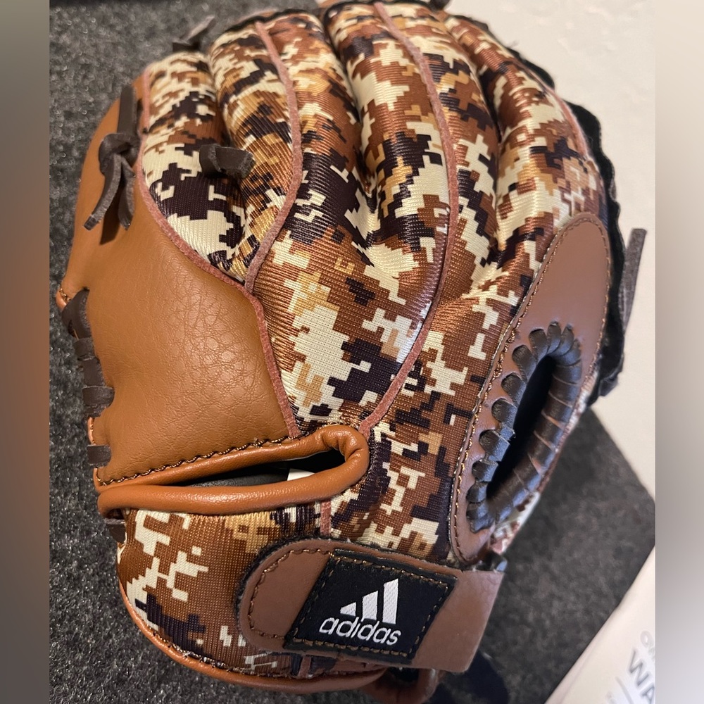 Kid’s Adidas Baseball Glove